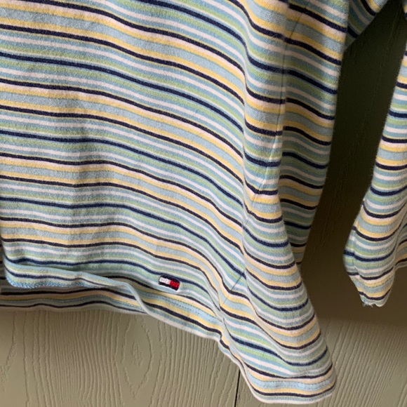 tommy hilfiger shirt - Picture 2 of 3